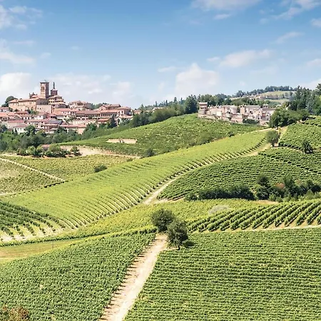 Osvalda Holiday home Alfiano Natta